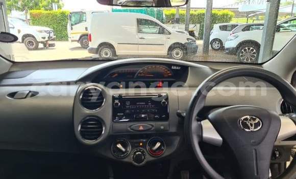 Acheter Occasion Voiture Toyota Etios Blanc à Bethanien, Karas Acheter Occasion Voiture Toyota Etios Blanc à Bethanien, Karas