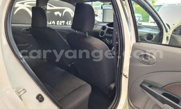 Acheter Occasion Voiture Toyota Etios Blanc à Bethanien, Karas Acheter Occasion Voiture Toyota Etios Blanc à Bethanien, Karas