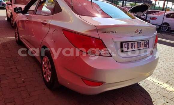 Acheter Occasion Voiture Hyundai Accent Gris à Aranos, Hardap Acheter Occasion Voiture Hyundai Accent Gris à Aranos, Hardap