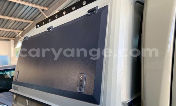 Acheter Occasion Voiture Toyota Land Cruiser Beige à Windhoek, Namibie Acheter Occasion Voiture Toyota Land Cruiser Beige à Windhoek, Namibie