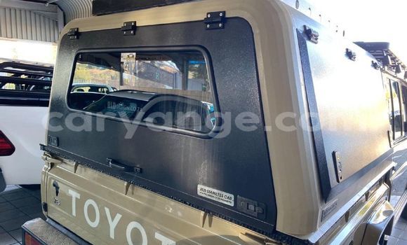 Acheter Occasion Voiture Toyota Land Cruiser Beige à Windhoek, Namibie Acheter Occasion Voiture Toyota Land Cruiser Beige à Windhoek, Namibie