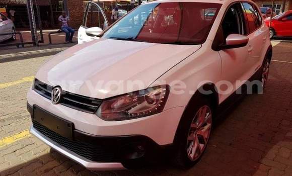 Buy Used Volkswagen Polo White Car in Walvis Bay in Namibia Buy Used Volkswagen Polo White Car in Walvis Bay in Namibia