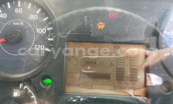 Acheter Occasion Utilitaire Nissan UD Blanc à Windhoek, Namibie Acheter Occasion Utilitaire Nissan UD Blanc à Windhoek, Namibie