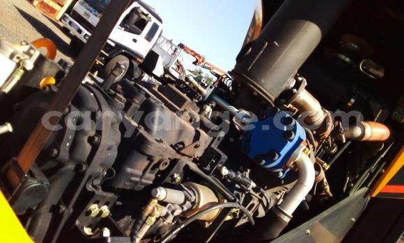 Acheter Occasion Utilitaire Caterpillar 120 Blanc à Windhoek, Namibie Acheter Occasion Utilitaire Caterpillar 120 Blanc à Windhoek, Namibie