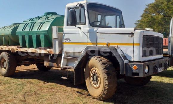 Buy Used Volvo F4 White Truck in Windhoek in Namibia Buy Used Volvo F4 White Truck in Windhoek in Namibia