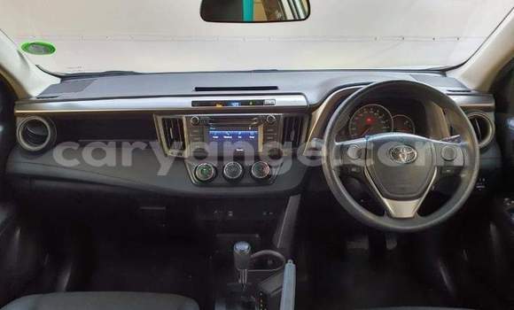 Acheter Occasion Voiture Toyota RAV4 Blanc à Walvis Bay, Namibie Acheter Occasion Voiture Toyota RAV4 Blanc à Walvis Bay, Namibie