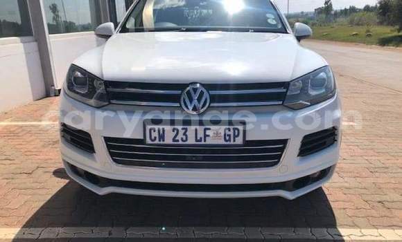 Buy Used Volkswagen Touareg White Car in Warmbad in Karas Buy Used Volkswagen Touareg White Car in Warmbad in Karas