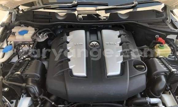 Buy Used Volkswagen Touareg White Car in Warmbad in Karas Buy Used Volkswagen Touareg White Car in Warmbad in Karas