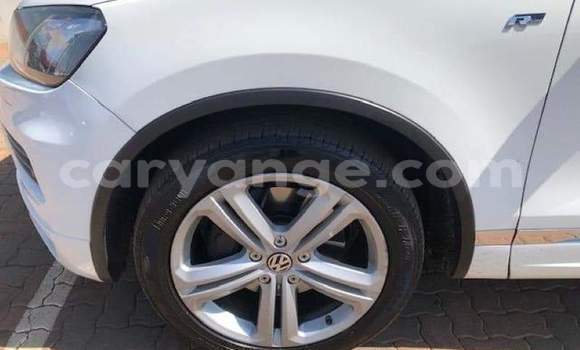 Buy Used Volkswagen Touareg White Car in Warmbad in Karas Buy Used Volkswagen Touareg White Car in Warmbad in Karas