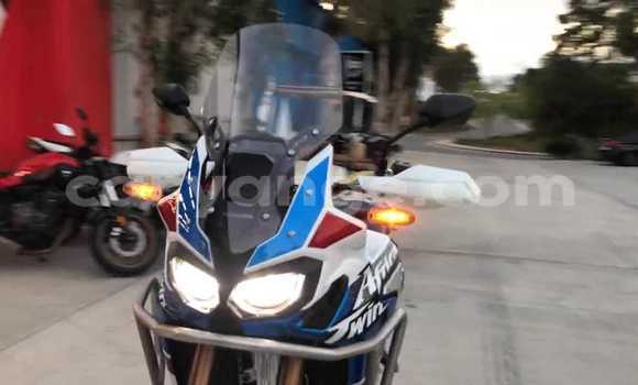 Acheter Occasion Moto Honda CBR Blanc à Windhoek, Namibie Acheter Occasion Moto Honda CBR Blanc à Windhoek, Namibie