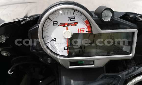 Acheter Occasion Moto BMW S 1000 Blanc à Windhoek, Namibie Acheter Occasion Moto BMW S 1000 Blanc à Windhoek, Namibie