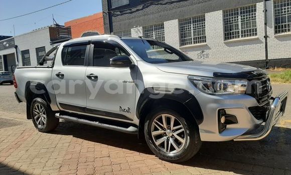 Acheter Occasion Voiture Toyota Hilux Gris à Katima Mulilo, Caprivi
