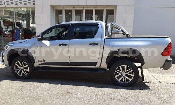 Buy Used Toyota Hilux Silver Car in Katima Mulilo in Caprivi Buy Used Toyota Hilux Silver Car in Katima Mulilo in Caprivi