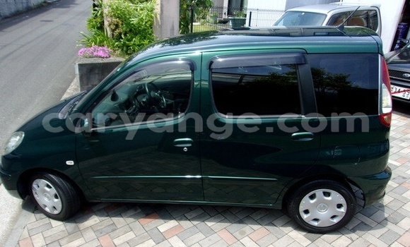 Buy Used Toyota FunCargo Green Car in Windhoek in Namibia Buy Used Toyota FunCargo Green Car in Windhoek in Namibia