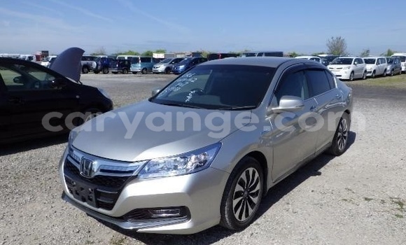 Buy Used Honda Accord Silver Car in Katima Mulilo in Caprivi Buy Used Honda Accord Silver Car in Katima Mulilo in Caprivi