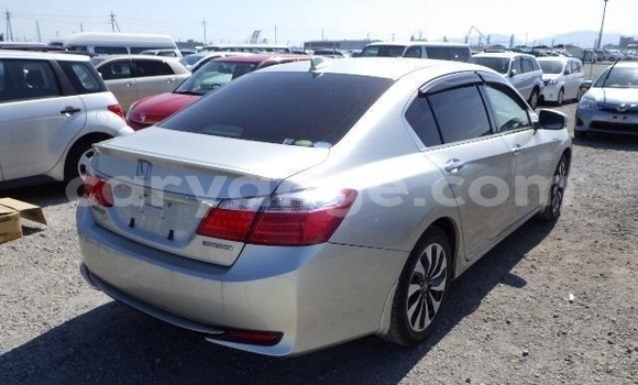 Buy Used Honda Accord Silver Car in Katima Mulilo in Caprivi Buy Used Honda Accord Silver Car in Katima Mulilo in Caprivi