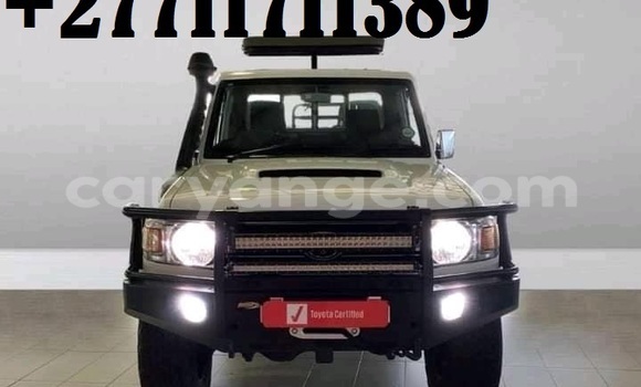 Acheter Occasion Voiture Toyota Land Cruiser Blanc à Windhoek, Namibie