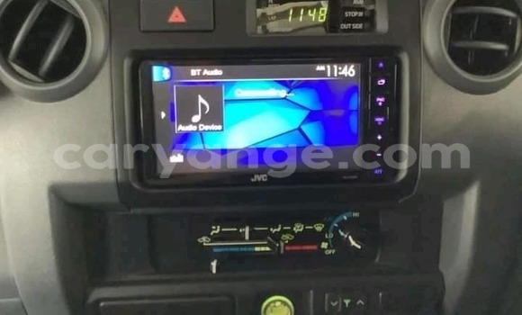 Acheter Occasion Voiture Toyota Land Cruiser Blanc à Windhoek, Namibie Acheter Occasion Voiture Toyota Land Cruiser Blanc à Windhoek, Namibie