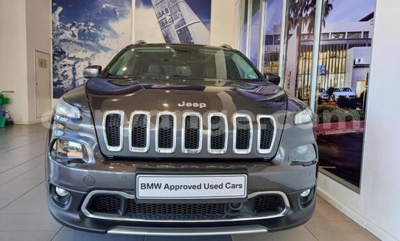Buy Used Jeep Cherokee White Car in Windhoek in Namibia Buy Used Jeep Cherokee White Car in Windhoek in Namibia