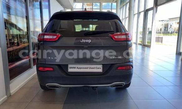 Buy Used Jeep Cherokee White Car in Windhoek in Namibia Buy Used Jeep Cherokee White Car in Windhoek in Namibia