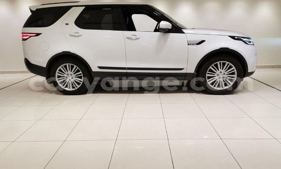 Buy Used Land Rover Discovery White Car in Windhoek in Namibia Buy Used Land Rover Discovery White Car in Windhoek in Namibia