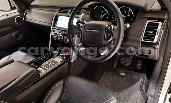 Buy Used Land Rover Discovery White Car in Windhoek in Namibia Buy Used Land Rover Discovery White Car in Windhoek in Namibia