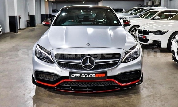 Acheter Occasion Voiture Mercedes-Benz C–Class Gris à Windhoek, Namibie Acheter Occasion Voiture Mercedes-Benz C–Class Gris à Windhoek, Namibie