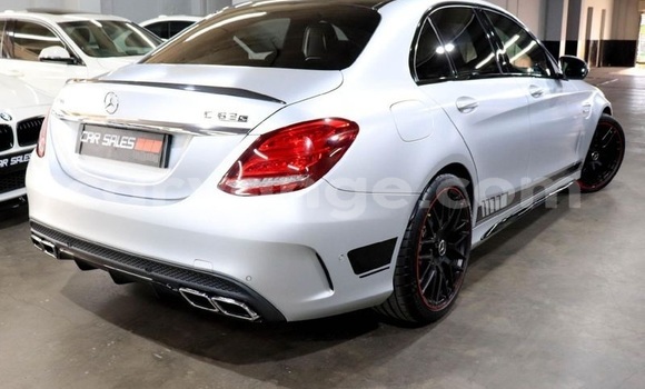 Acheter Occasion Voiture Mercedes-Benz C–Class Gris à Windhoek, Namibie Acheter Occasion Voiture Mercedes-Benz C–Class Gris à Windhoek, Namibie