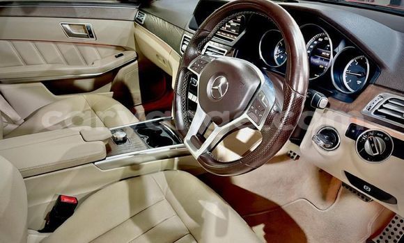 Buy Used Mercedes-Benz E-Classe Red Car in Windhoek in Namibia Buy Used Mercedes-Benz E-Classe Red Car in Windhoek in Namibia