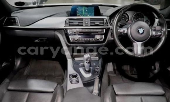 Acheter Occasion Voiture BMW 3–Series Blanc à Windhoek, Namibie Acheter Occasion Voiture BMW 3–Series Blanc à Windhoek, Namibie