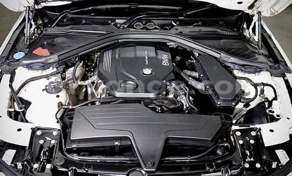 Acheter Occasion Voiture BMW 3–Series Blanc à Windhoek, Namibie Acheter Occasion Voiture BMW 3–Series Blanc à Windhoek, Namibie