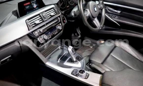 Acheter Occasion Voiture BMW 3–Series Blanc à Windhoek, Namibie Acheter Occasion Voiture BMW 3–Series Blanc à Windhoek, Namibie