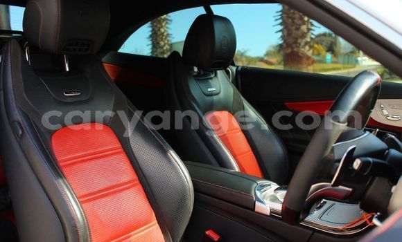 Acheter Occasion Voiture Mercedes-Benz C–Class Gris à Windhoek, Namibie Acheter Occasion Voiture Mercedes-Benz C–Class Gris à Windhoek, Namibie