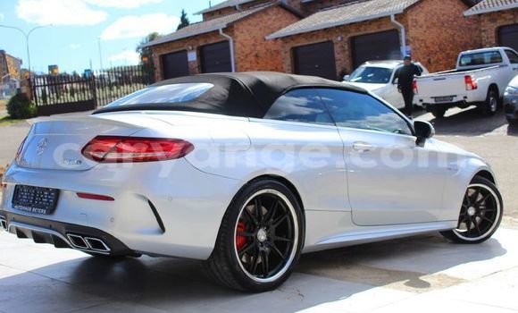 Acheter Occasion Voiture Mercedes-Benz C–Class Gris à Windhoek, Namibie Acheter Occasion Voiture Mercedes-Benz C–Class Gris à Windhoek, Namibie