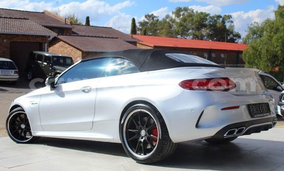 Acheter Occasion Voiture Mercedes-Benz C–Class Gris à Windhoek, Namibie Acheter Occasion Voiture Mercedes-Benz C–Class Gris à Windhoek, Namibie