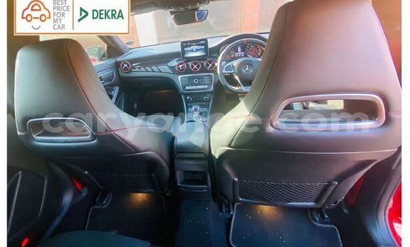 Acheter Occasion Voiture Mercedes-Benz CLA-klasse AMG Rouge à Windhoek, Namibie Acheter Occasion Voiture Mercedes-Benz CLA-klasse AMG Rouge à Windhoek, Namibie