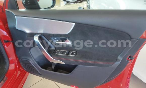 Acheter Occasion Voiture Mercedes-Benz GLK–Class Rouge à Windhoek, Namibie Acheter Occasion Voiture Mercedes-Benz GLK–Class Rouge à Windhoek, Namibie