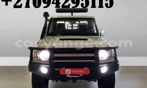Buy Used Toyota Land Cruiser White Car in Windhoek in Namibia Buy Used Toyota Land Cruiser White Car in Windhoek in Namibia
