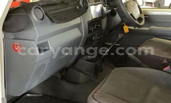 Buy Used Toyota Land Cruiser White Car in Windhoek in Namibia Buy Used Toyota Land Cruiser White Car in Windhoek in Namibia