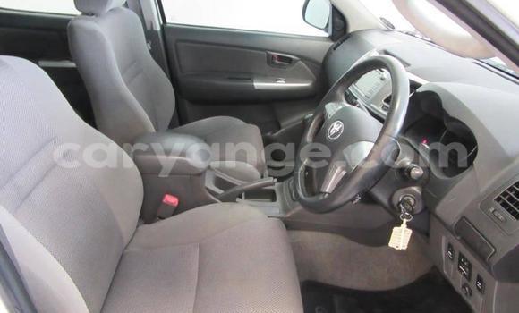 Acheter Occasion Voiture Toyota Hilux Blanc à Windhoek, Namibie Acheter Occasion Voiture Toyota Hilux Blanc à Windhoek, Namibie