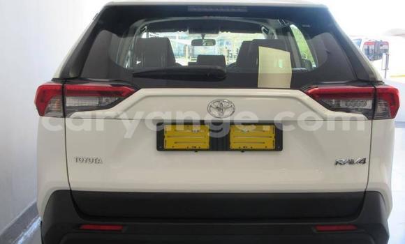 Acheter Occasion Voiture Toyota RAV4 Blanc à Windhoek, Namibie Acheter Occasion Voiture Toyota RAV4 Blanc à Windhoek, Namibie