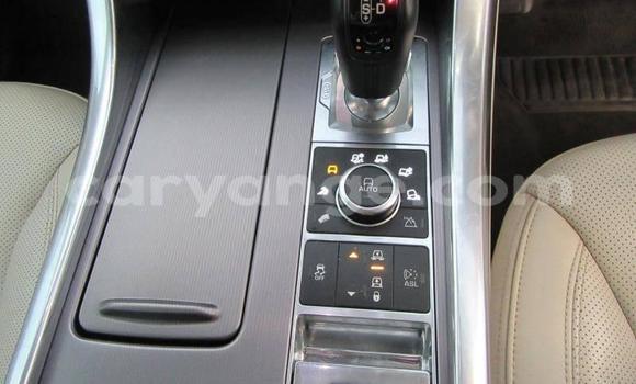 Acheter Occasion Voiture Land Rover Range Rover Blanc à Windhoek, Namibie Acheter Occasion Voiture Land Rover Range Rover Blanc à Windhoek, Namibie