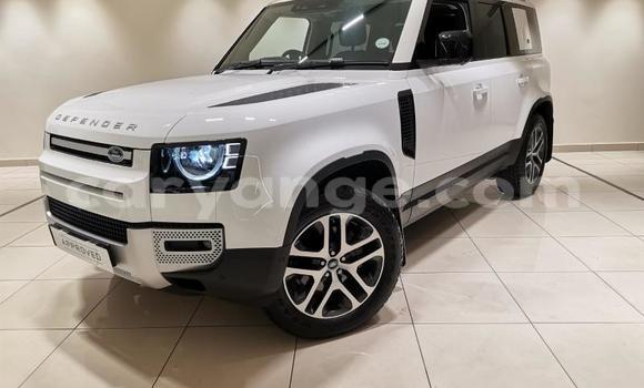 Buy Used Land Rover Defender White Car in Karasburg in Karas