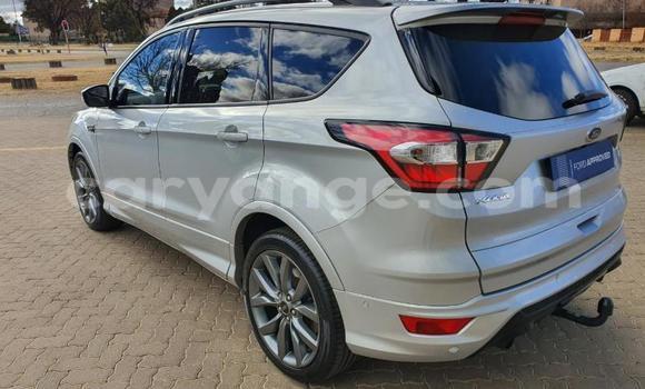 Acheter Occasion Voiture Ford Kuga Gris à Windhoek, Namibie Acheter Occasion Voiture Ford Kuga Gris à Windhoek, Namibie