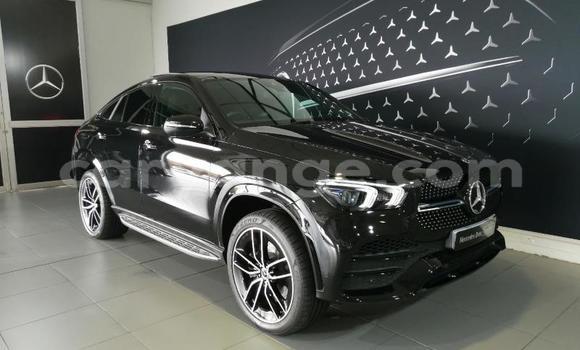 Acheter Occasion Voiture Mercedes-Benz E–Class Noir à Windhoek, Namibie Acheter Occasion Voiture Mercedes-Benz E–Class Noir à Windhoek, Namibie