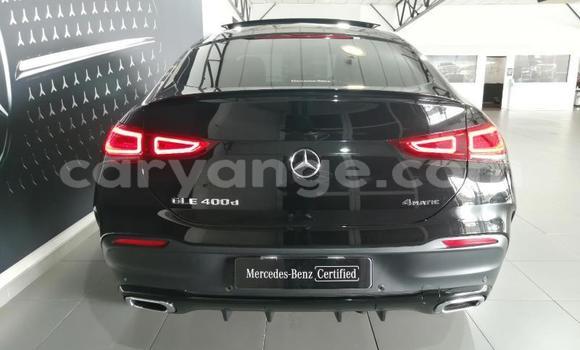Acheter Occasion Voiture Mercedes-Benz E–Class Noir à Windhoek, Namibie Acheter Occasion Voiture Mercedes-Benz E–Class Noir à Windhoek, Namibie