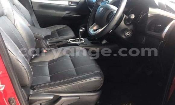 Acheter Occasion Voiture Toyota Hilux Rouge à Windhoek, Namibie Acheter Occasion Voiture Toyota Hilux Rouge à Windhoek, Namibie