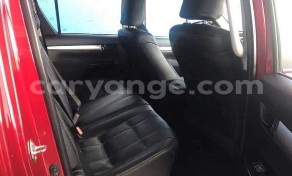 Acheter Occasion Voiture Toyota Hilux Rouge à Windhoek, Namibie Acheter Occasion Voiture Toyota Hilux Rouge à Windhoek, Namibie