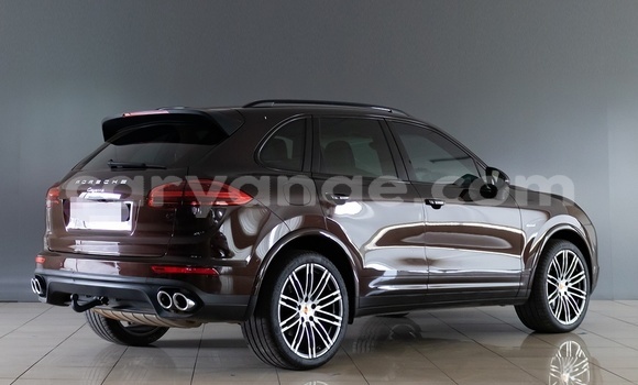 Buy Used Porsche Cayenne Other Car in Windhoek in Namibia Buy Used Porsche Cayenne Other Car in Windhoek in Namibia