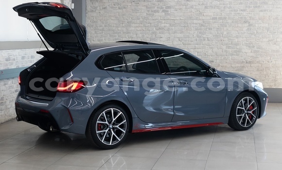 Acheter Occasion Voiture BMW 3–Series Bleu à Windhoek, Namibie Acheter Occasion Voiture BMW 3–Series Bleu à Windhoek, Namibie